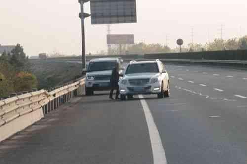 西安汉城高速爆料事件最新,事件最新进展及各方回应梳理  第3张